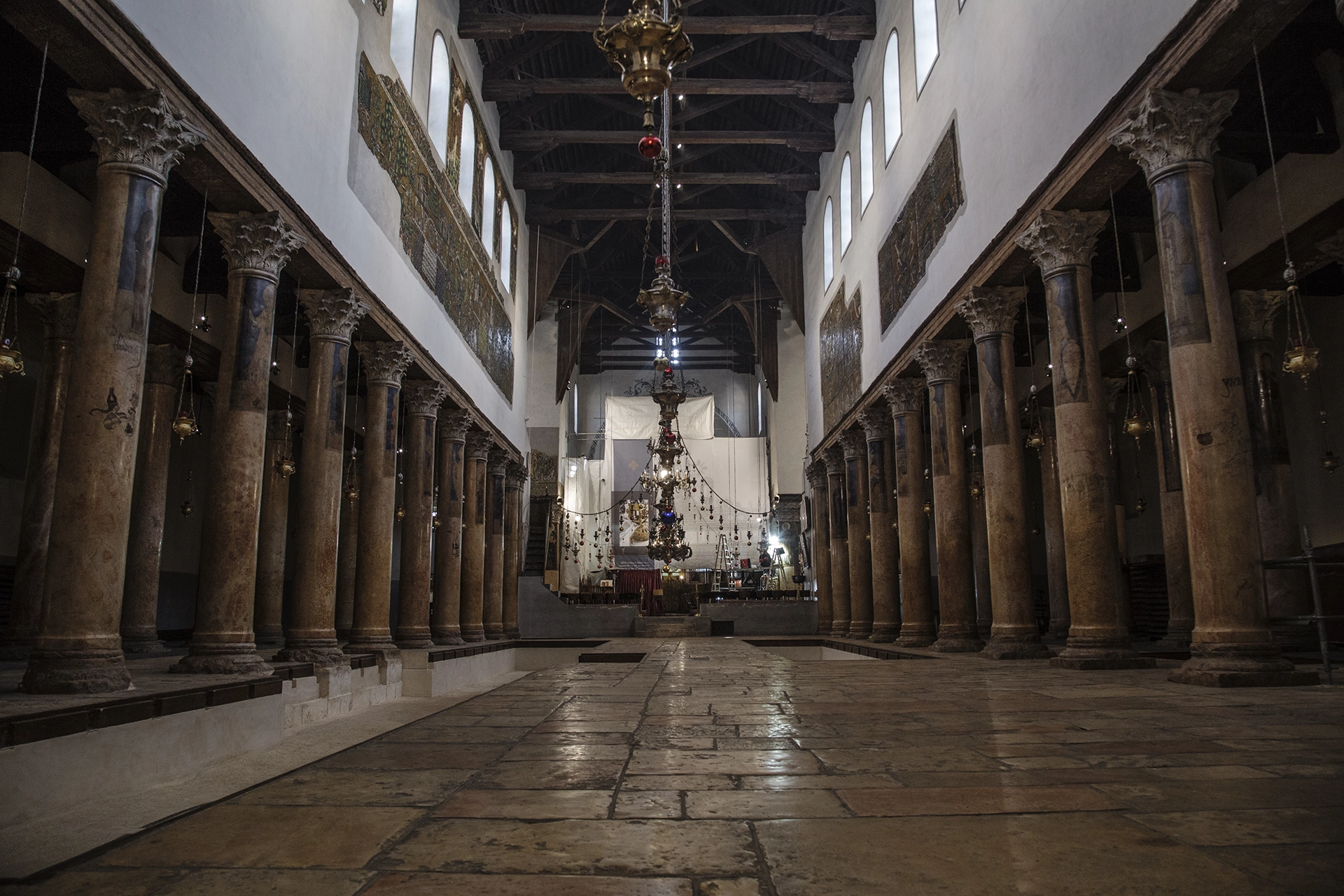 Lavori di restauro alla Basilica della Natività di Betlemme